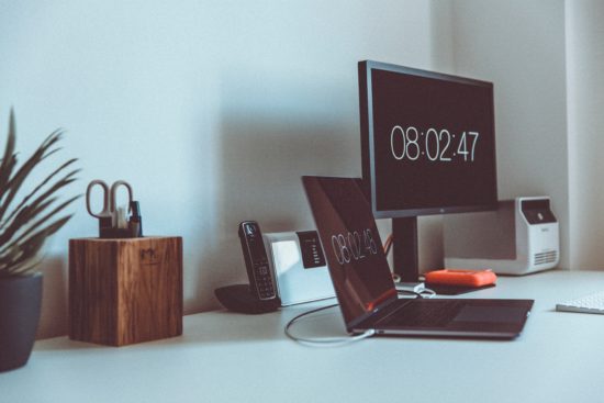 Bureau ordinateur - Site internet Auray Morbihan Petit budget